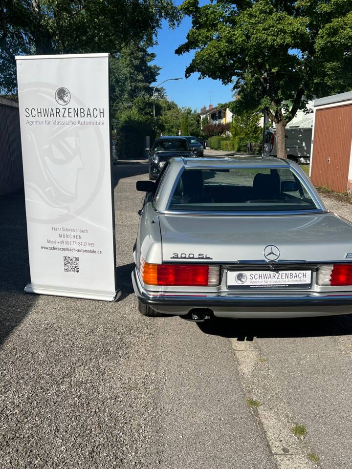 Image 2/23 of Mercedes-Benz 300 SL (1986)