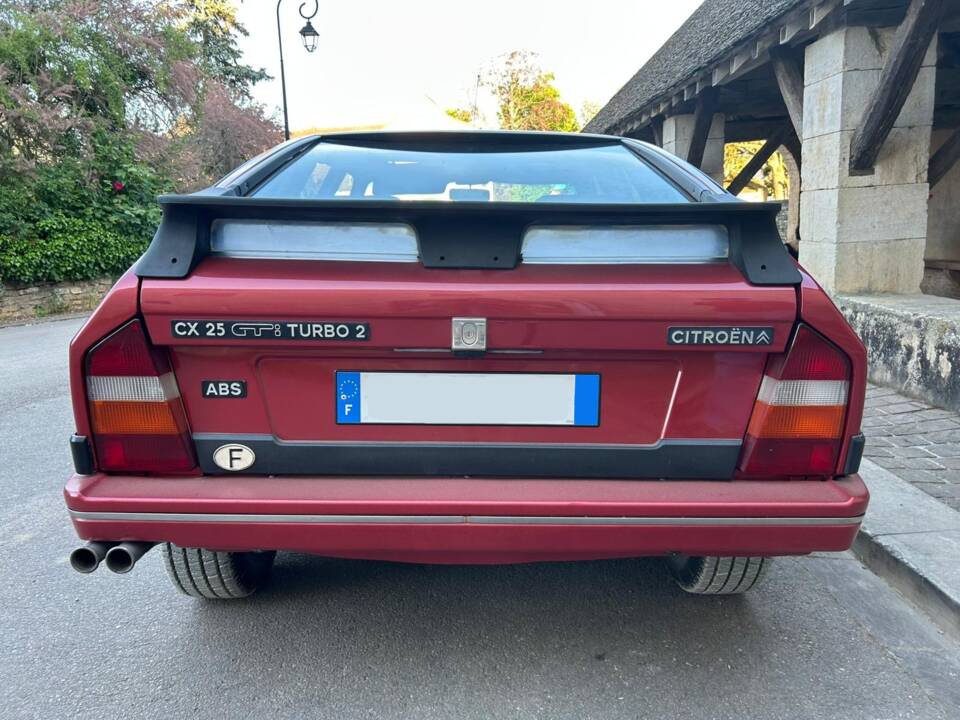Afbeelding 8/39 van Citroën CX 25 GTI Turbo 2 (1987)