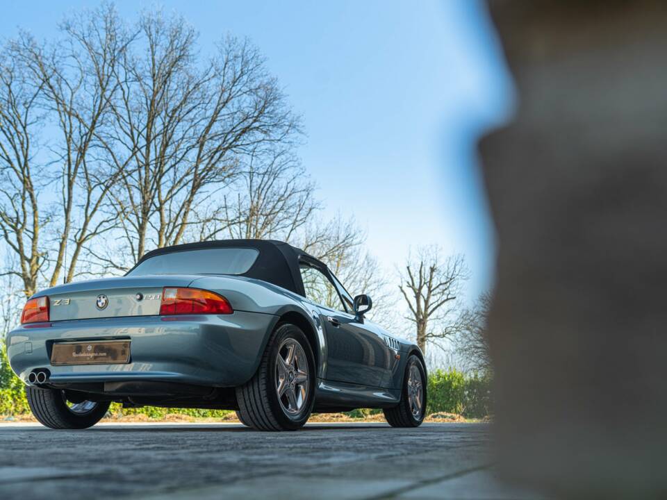 Image 9/50 of BMW Z3 2.8i (1999)