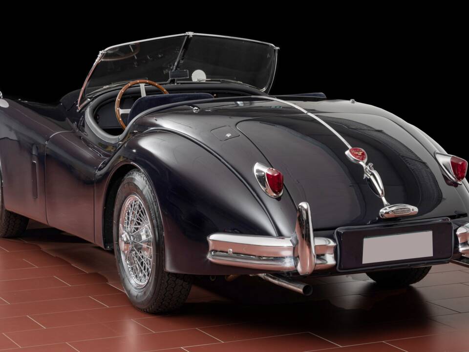 Bild 4/8 von Jaguar XK 140 OTS (1955)