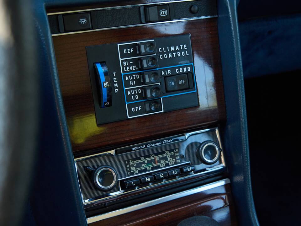 Image 15/25 of Mercedes-Benz 280 SE (1979)