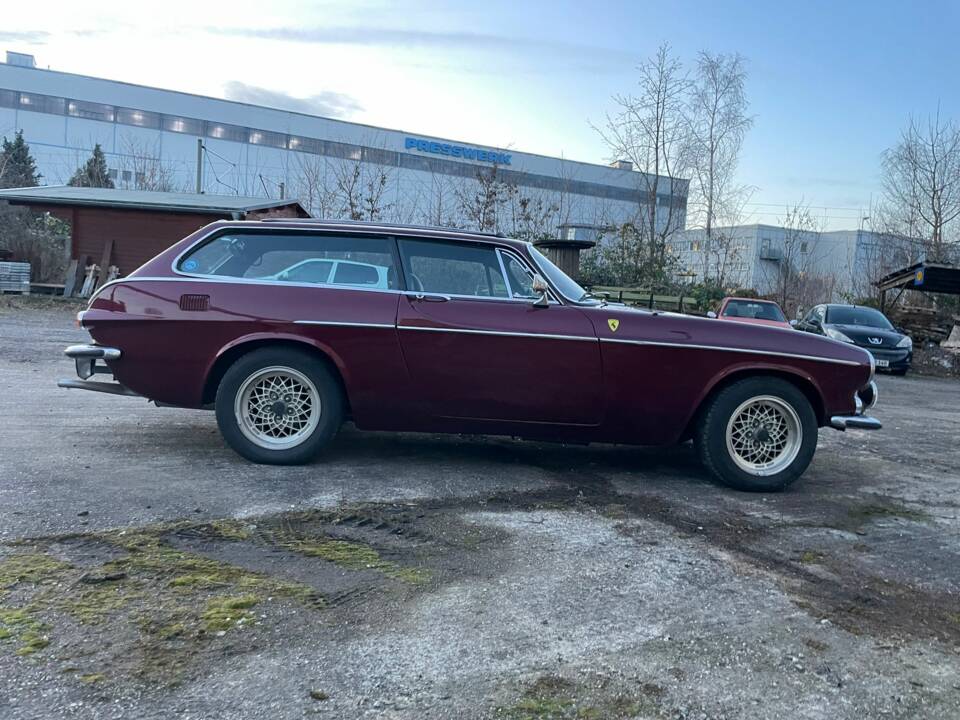 Image 3/47 of Volvo 1800 ES (1972)