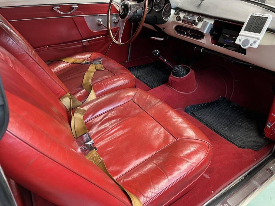 Image 17/24 of Alfa Romeo Giulietta Sprint Veloce (1959)