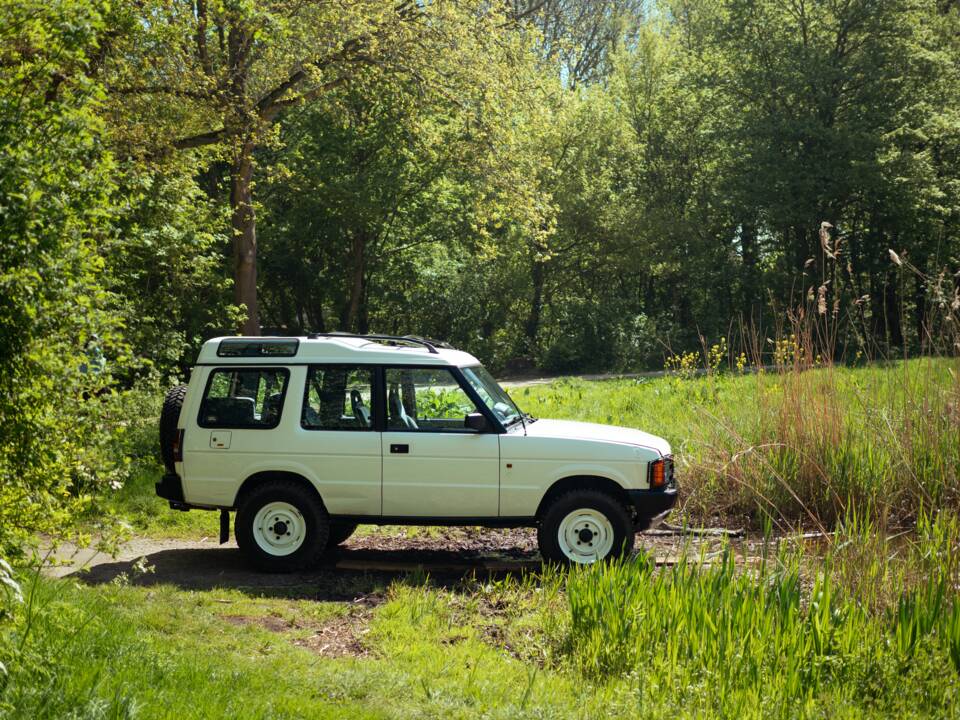Image 1/18 of Land Rover Discovery (1990)