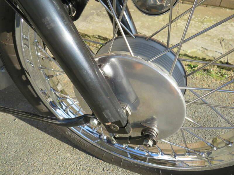 Image 33/43 of Triumph Tiger 90 (1968)