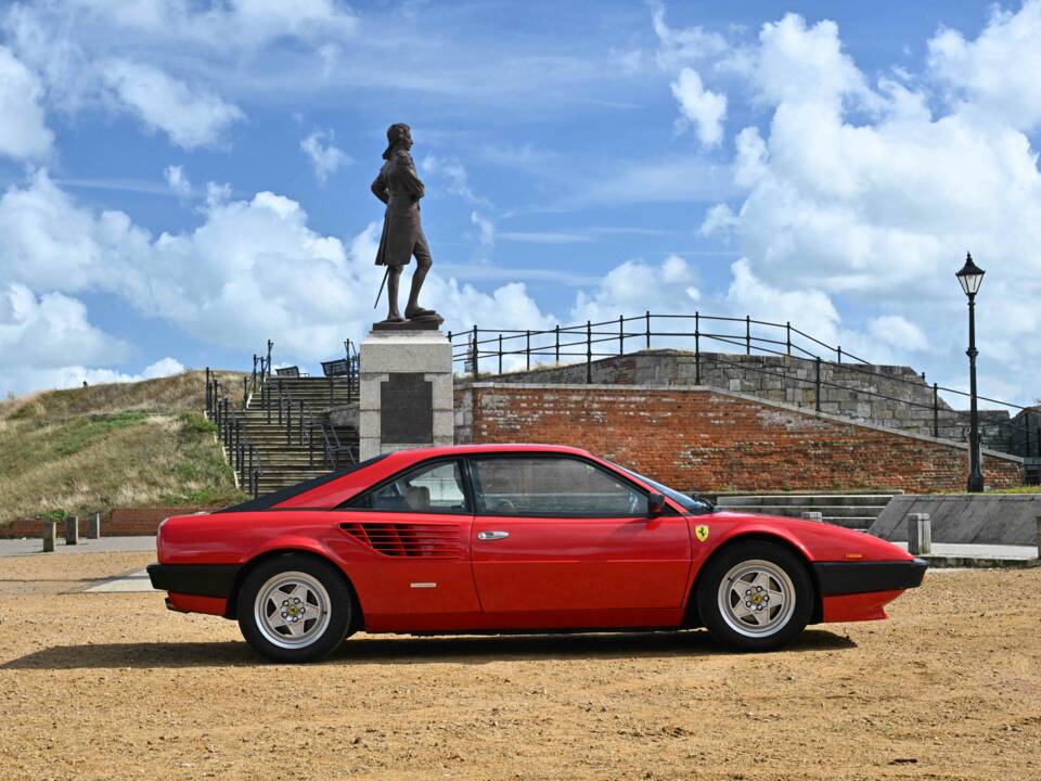 Image 25/50 of Ferrari Mondial 8 (1981)