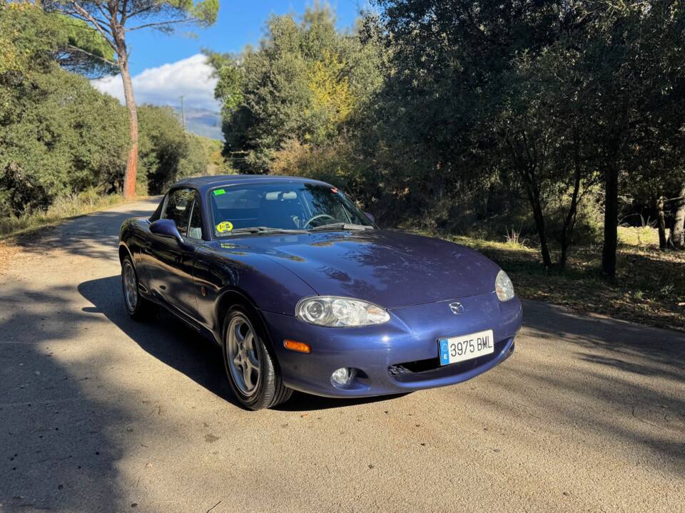 Imagen 3/43 de Mazda MX-5 1.8 (2001)
