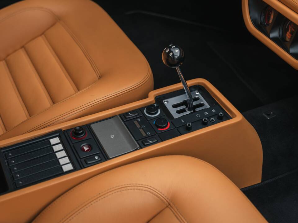 Image 37/46 of Ferrari 512 TR (1994)