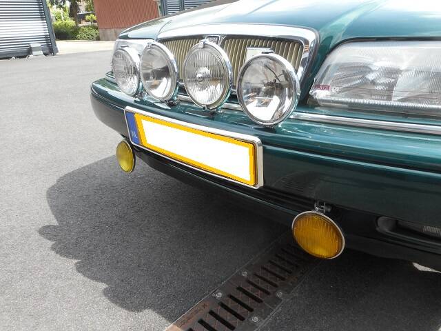 Bild 24/26 von Rover 825i Sterling (1998)