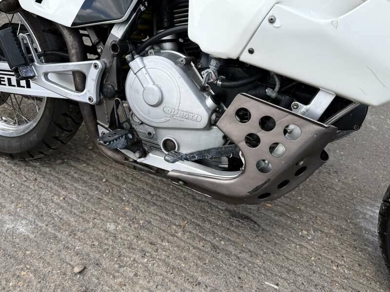 Image 3/40 of Cagiva DUMMY (1994)