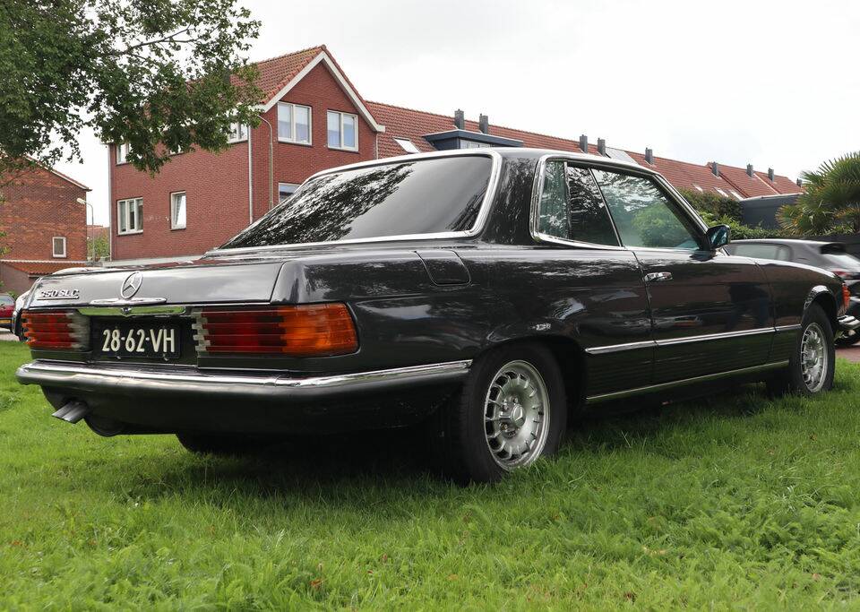 Image 7/8 of Mercedes-Benz 350 SLC (1972)