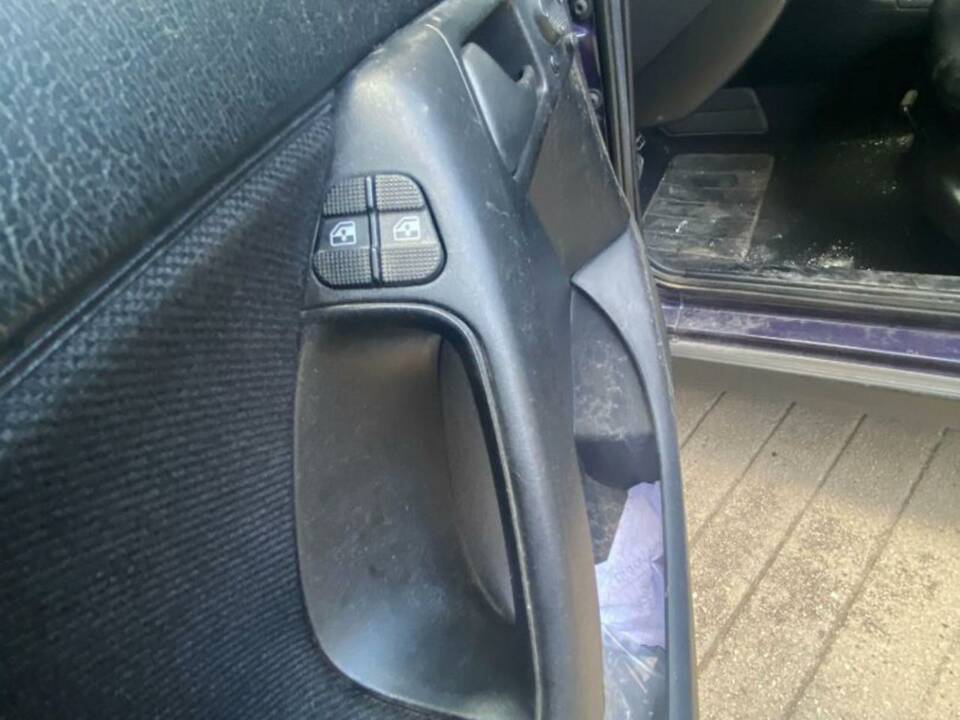 Image 12/31 de Volkswagen Golf III 2.0 16V GTI (1995)