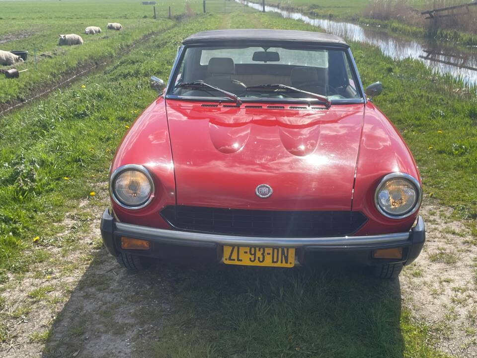 Image 5/17 of FIAT 124 Spider CS1 (1978)