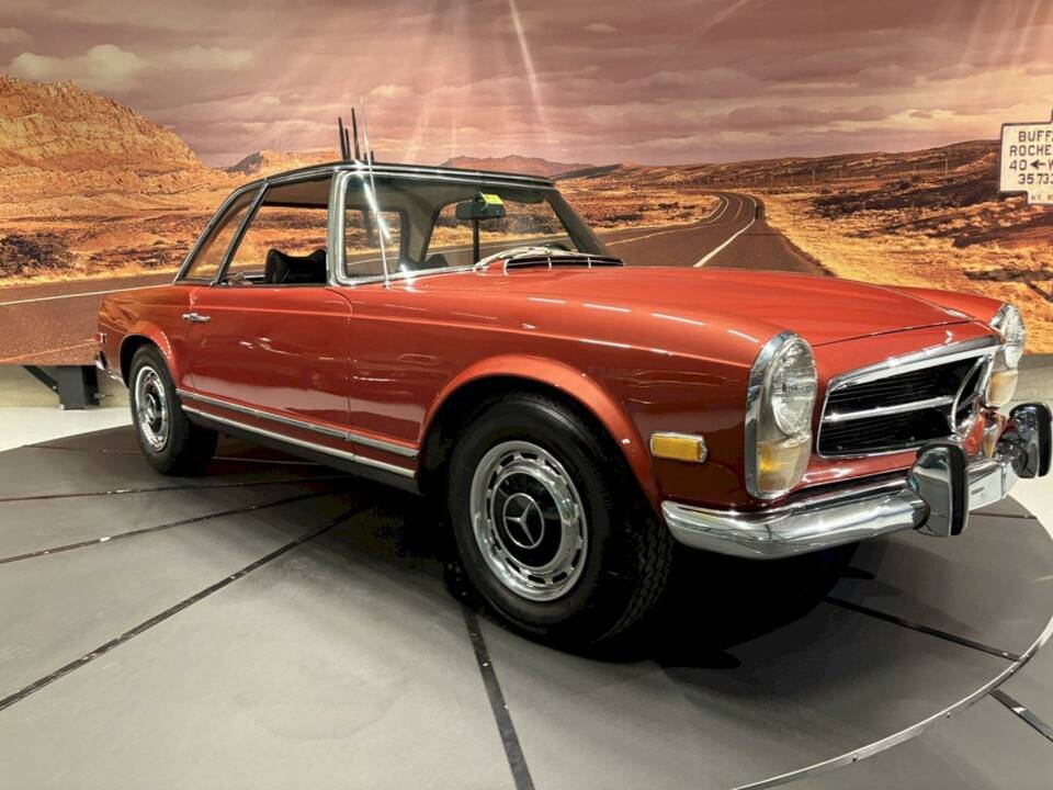Image 12/35 de Mercedes-Benz 280 SL (1969)