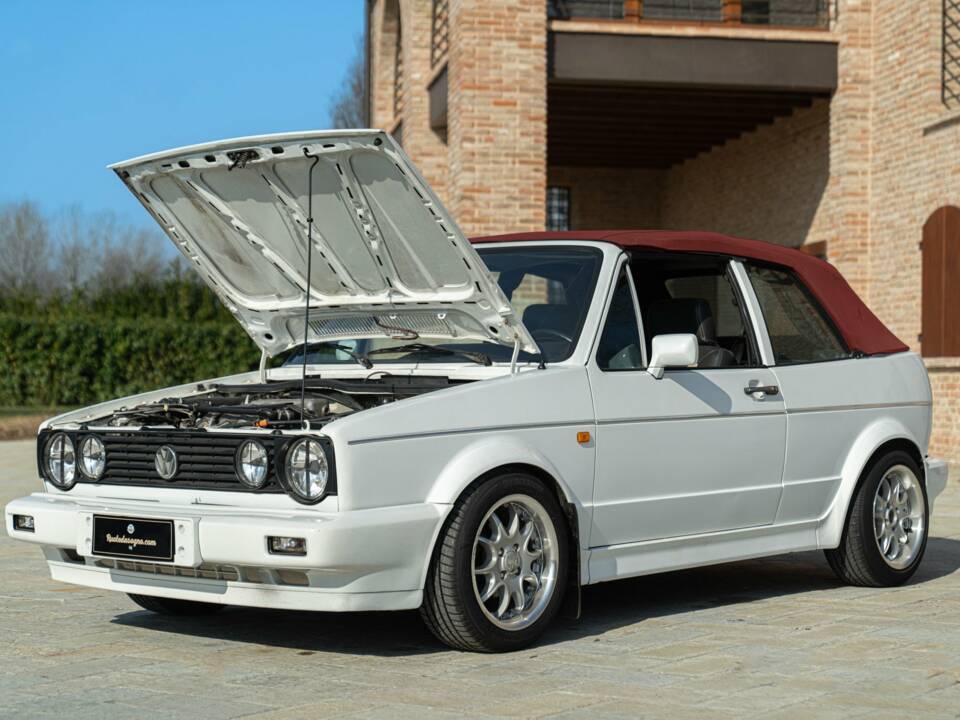 Image 49/50 of Volkswagen Golf Mk I Convertible 1.6 (1990)