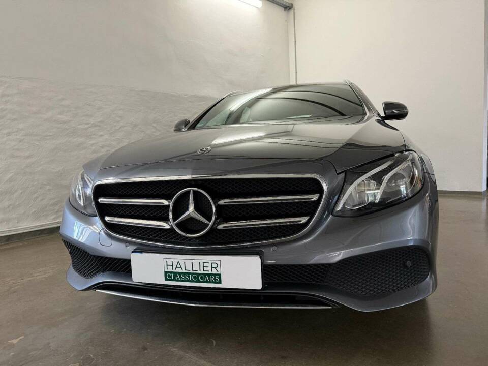 Image 7/32 of Mercedes-Benz E 200 d (2020)