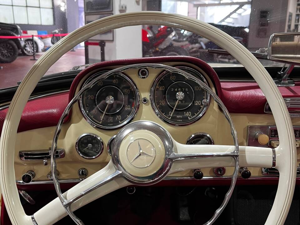Image 10/58 of Mercedes-Benz 190 SL (1955)