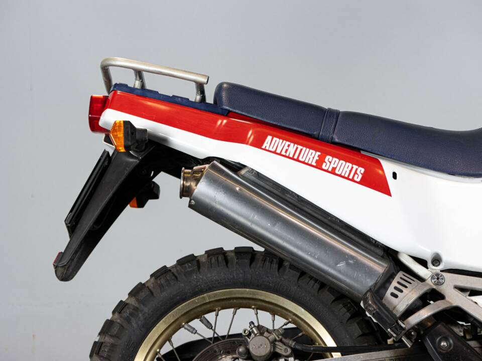 Bild 32/50 von Honda DUMMY (1989)