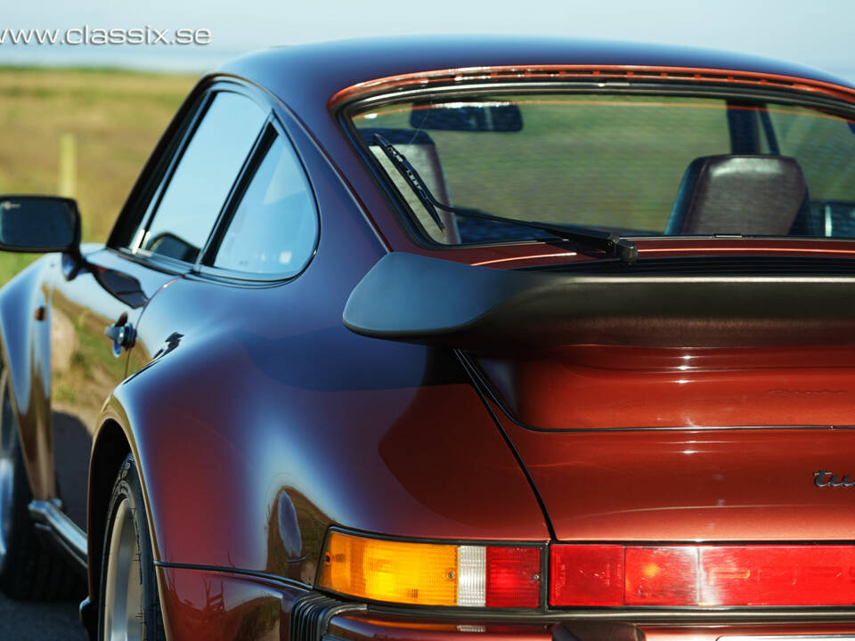 Bild 3/28 von Porsche 911 Turbo 3.3 (1988)