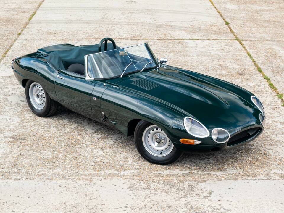 Immagine 1/26 di Jaguar Type E 3.8 (1962)