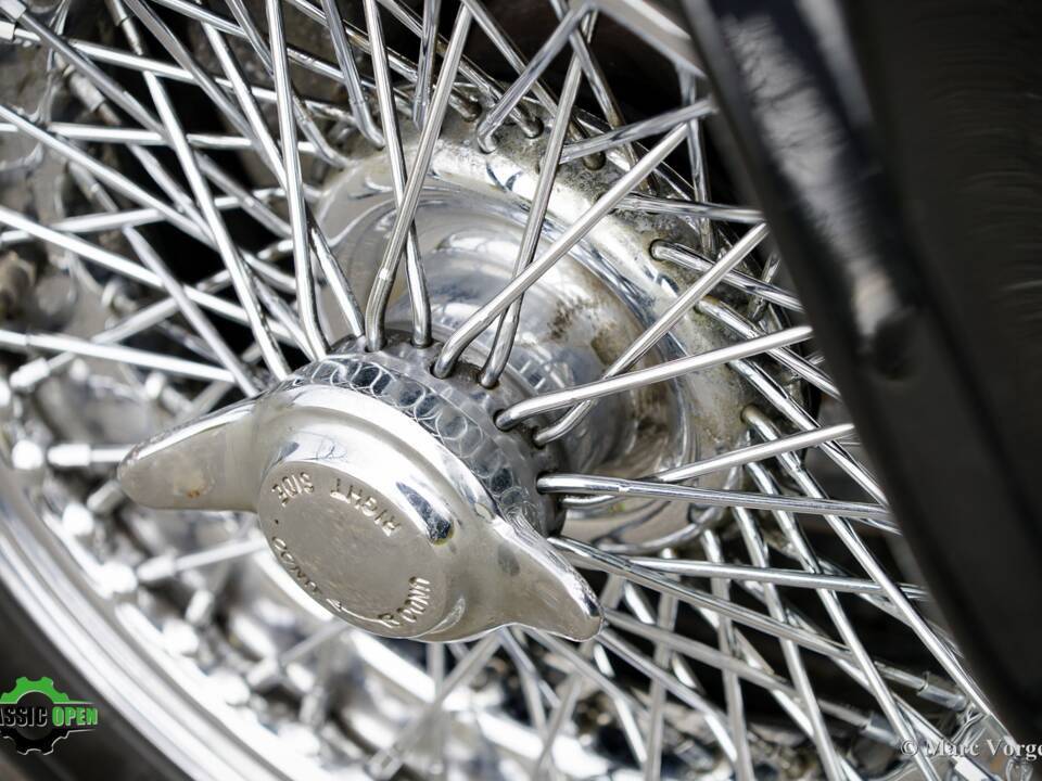 Image 25/37 of Triumph TR 4 (1965)