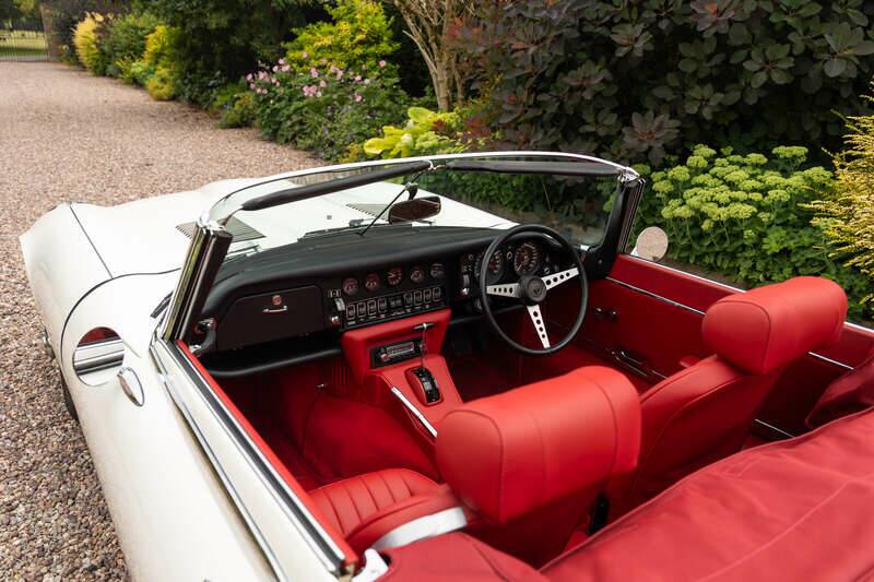 Immagine 13/49 di Jaguar E-Type V12 (1973)