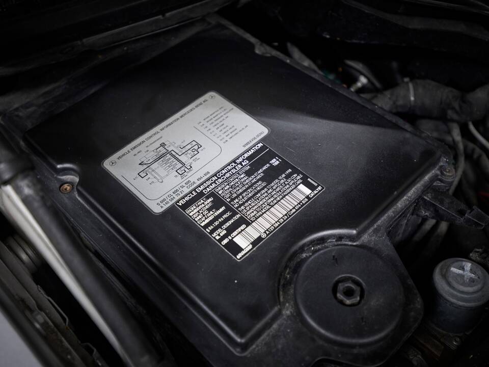 Immagine 80/95 di Mercedes-Benz SL 600 (1998)