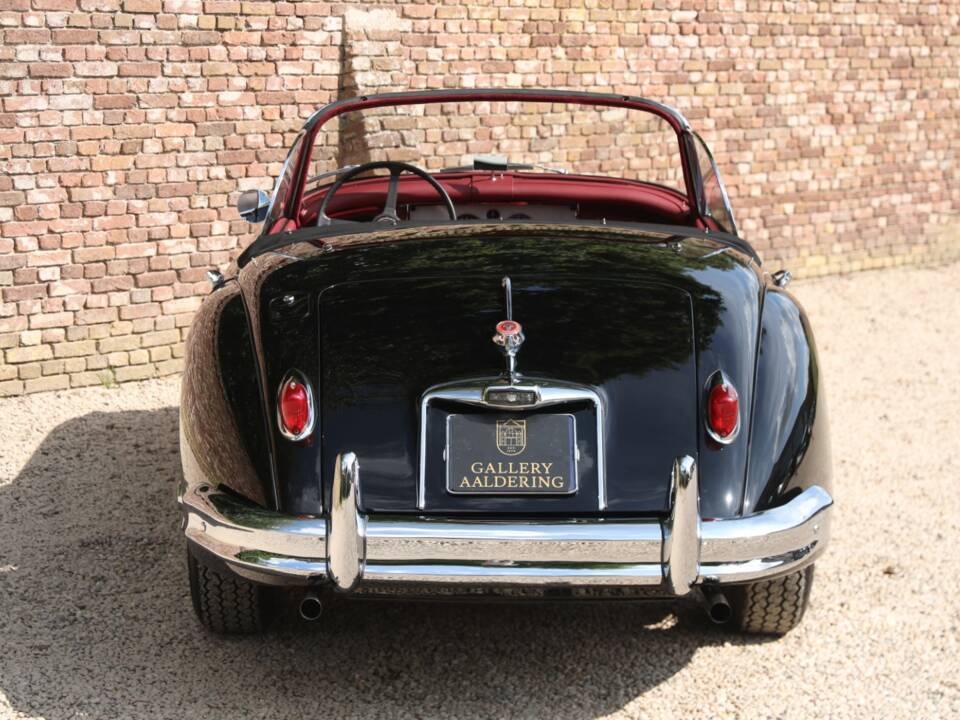 Image 6/50 of Jaguar XK 150 3.4 S OTS (1958)
