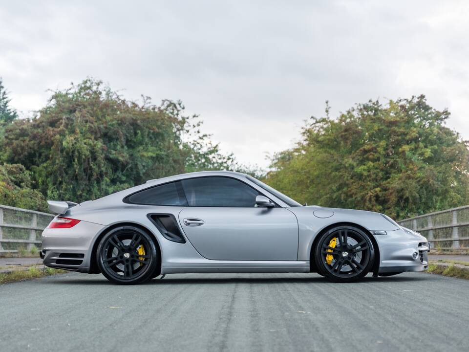 Afbeelding 2/50 van Porsche 911 Turbo (2007)