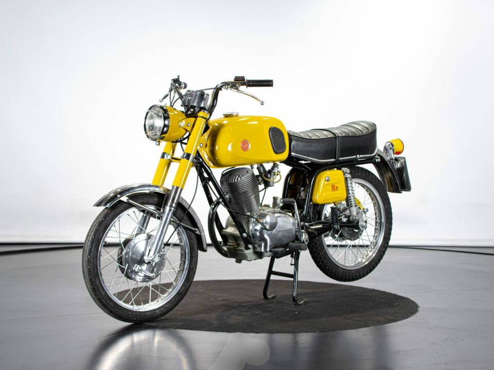 Imagen 8/50 de Gilera 150 Autostrada (1971)