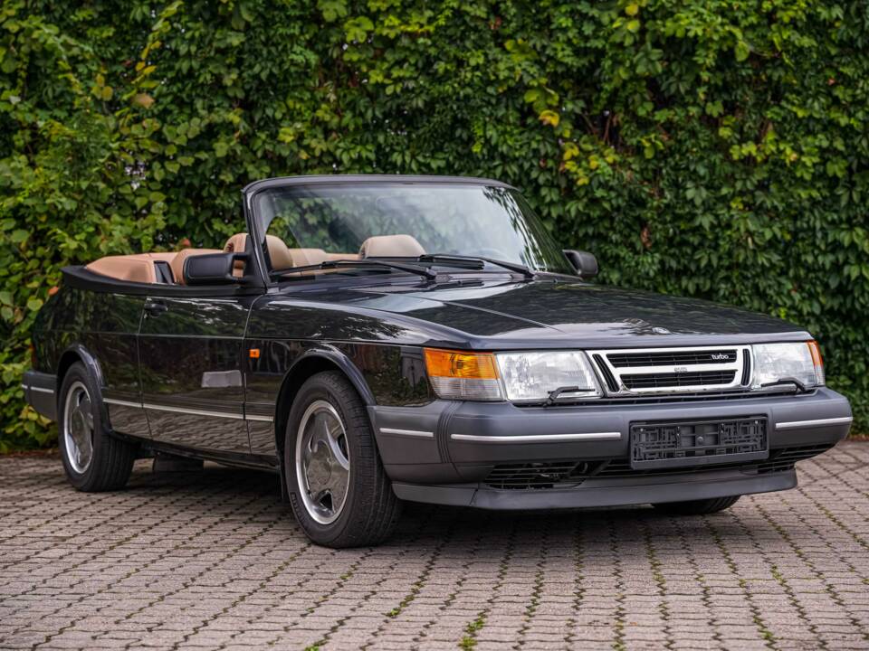 Image 2/89 of Saab 900 Turbo S 16V (1993)