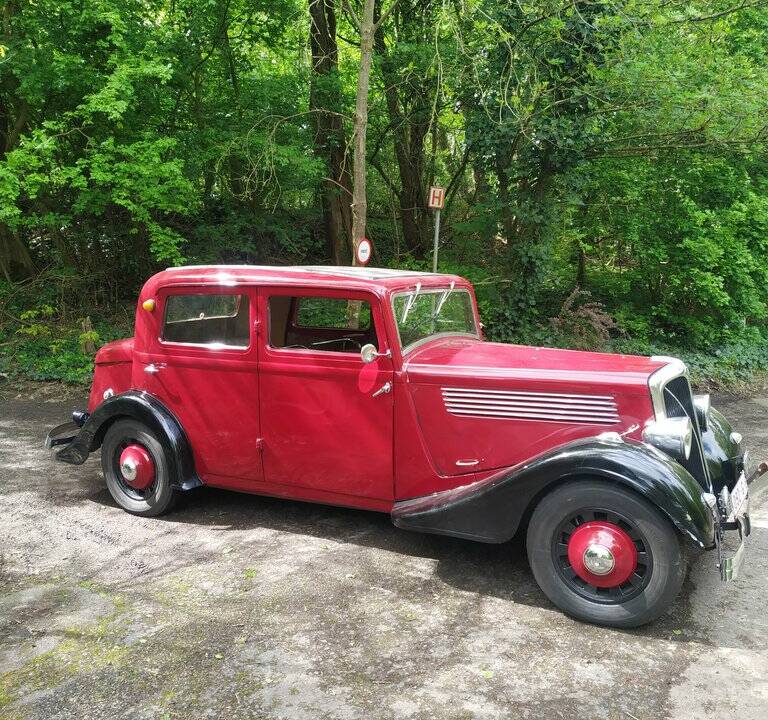 Imagen 1/6 de Berliet Dauphine 11 CV (1935)