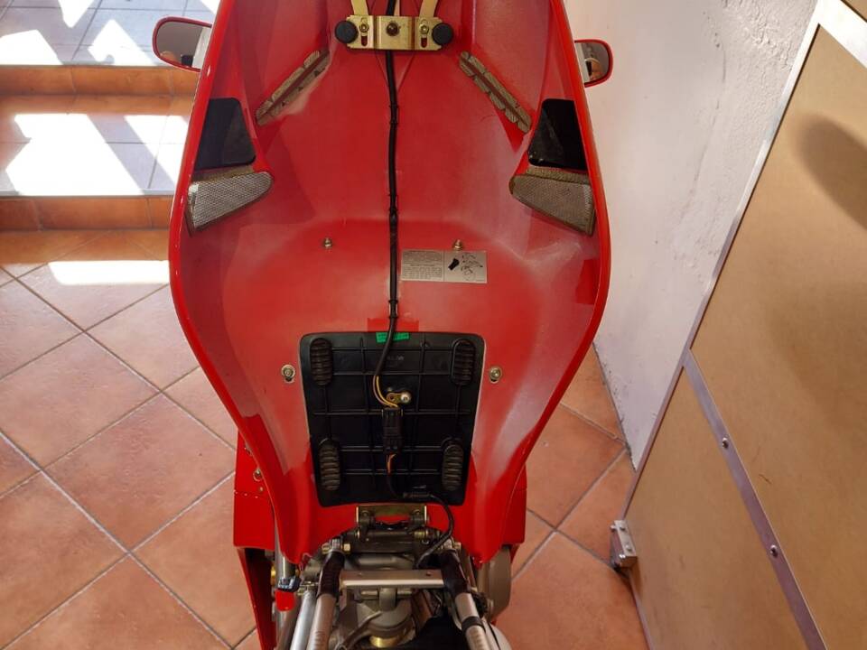 Immagine 33/34 di Ducati DUMMY (2003)