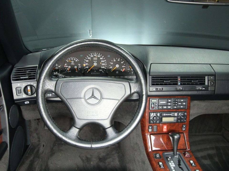 Immagine 12/30 di Mercedes-Benz SL 320 (1993)