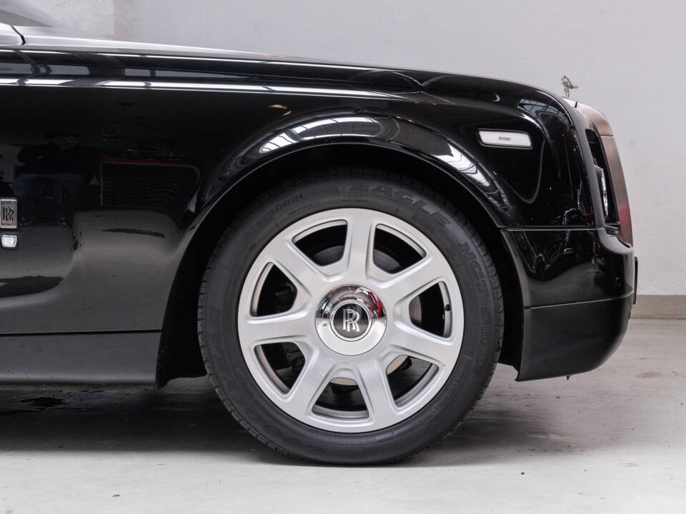Image 27/36 of Rolls-Royce Phantom DHC (2008)