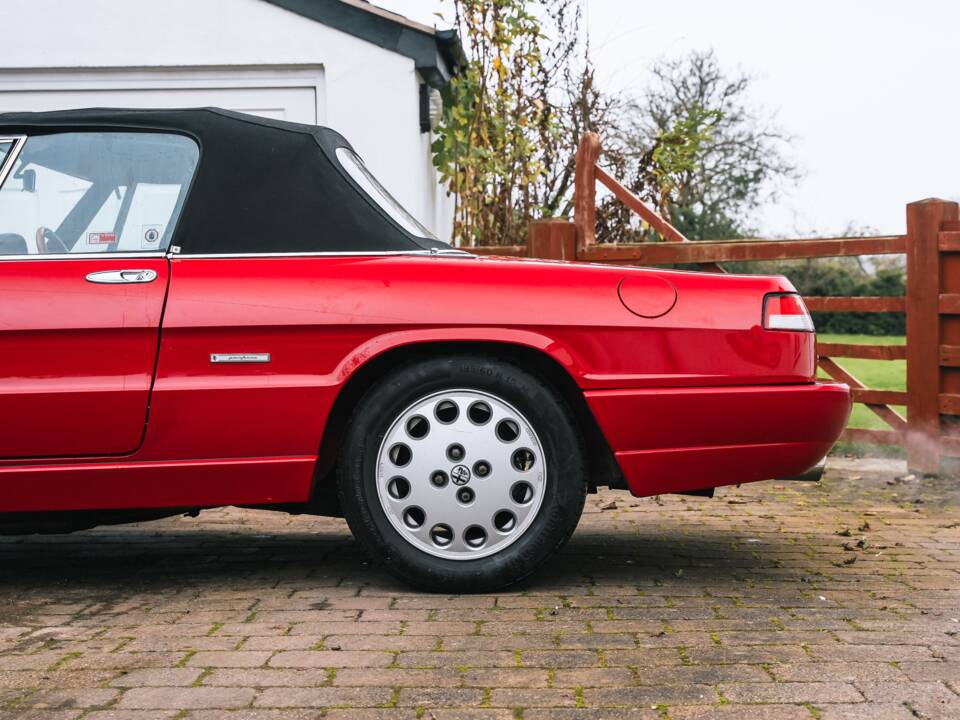 Afbeelding 11/50 van Alfa Romeo 2.0 Spider (1992)