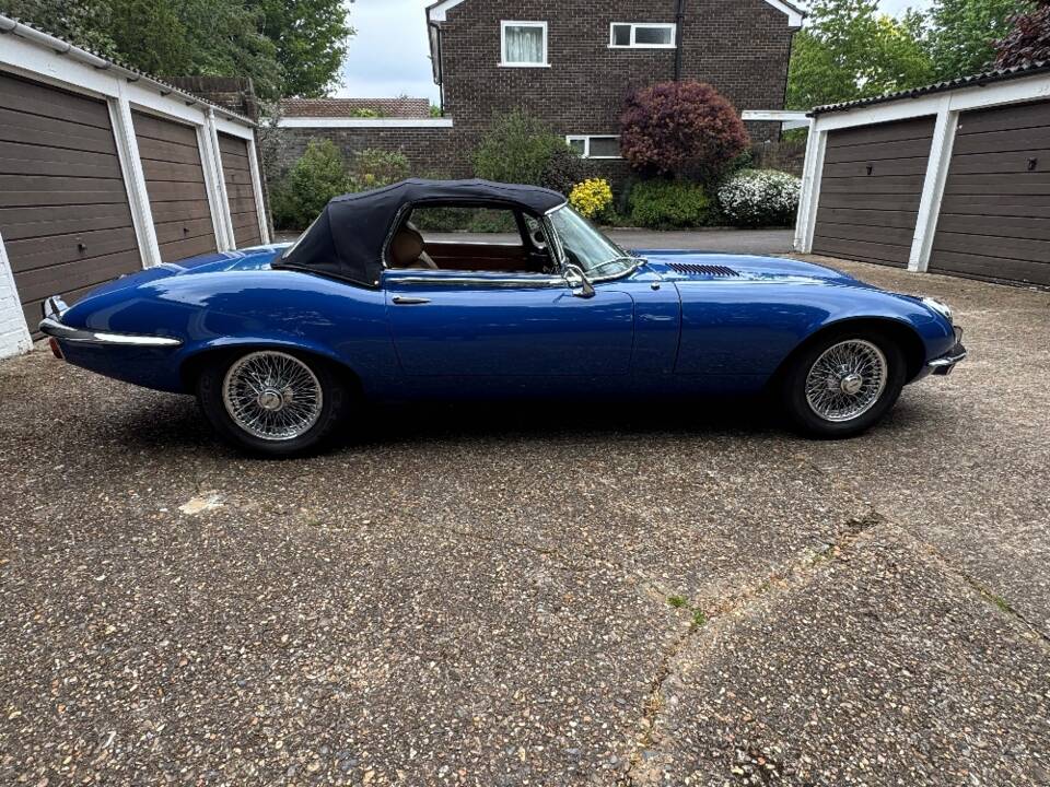 Image 6/32 de Jaguar Type E V12 (1973)
