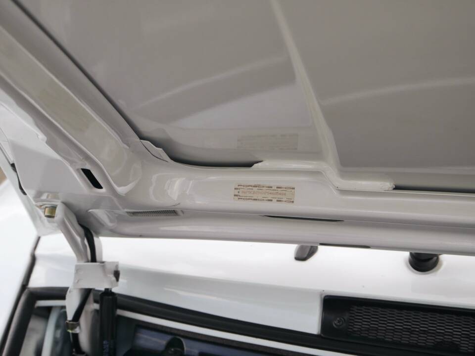 Bild 42/45 von Porsche 911 Carrera 2 (1993)