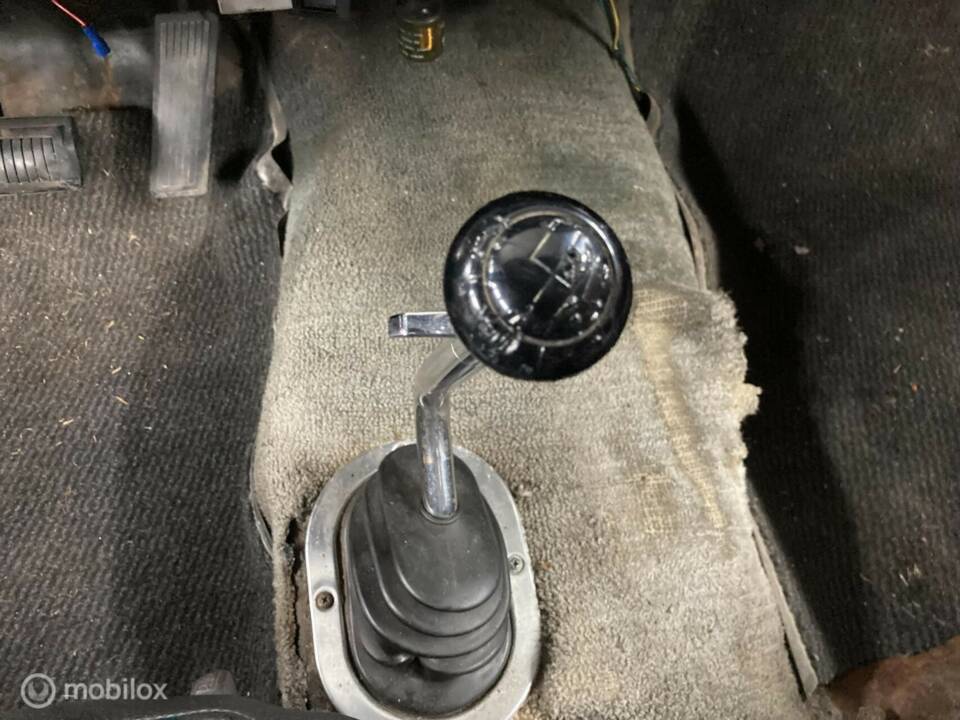 Immagine 34/39 di Plymouth Valiant 3.7 L (1968)