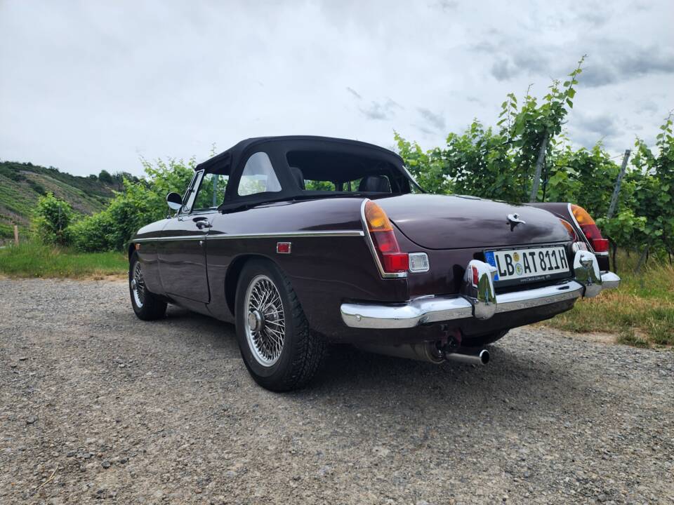 Image 39/55 of MG MGB (1969)