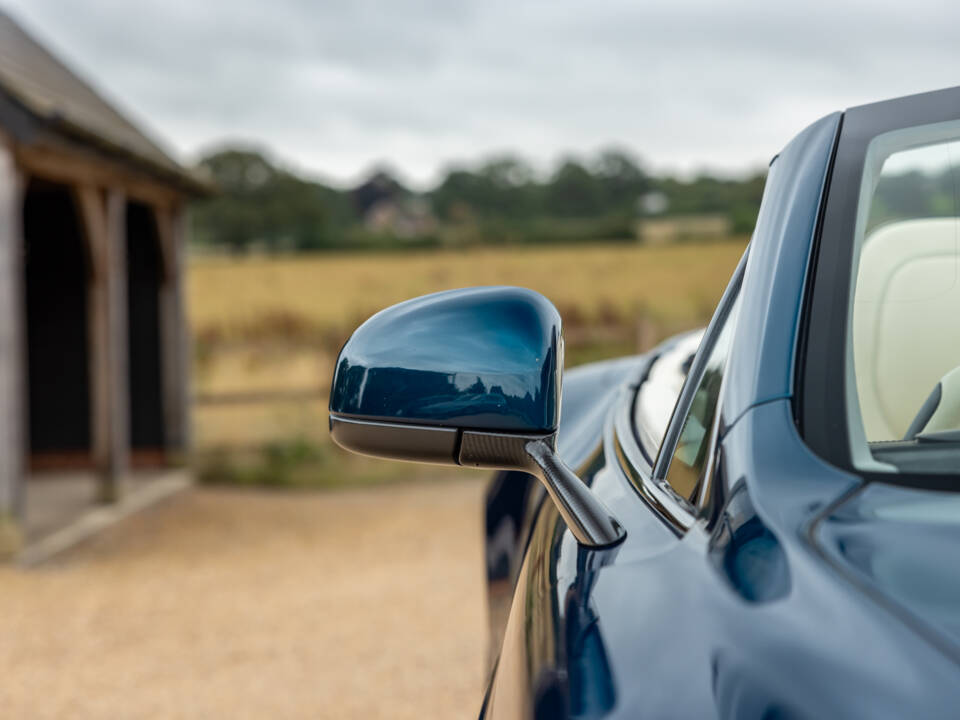 Imagen 21/68 de Aston Martin Vanquish Volante (2014)