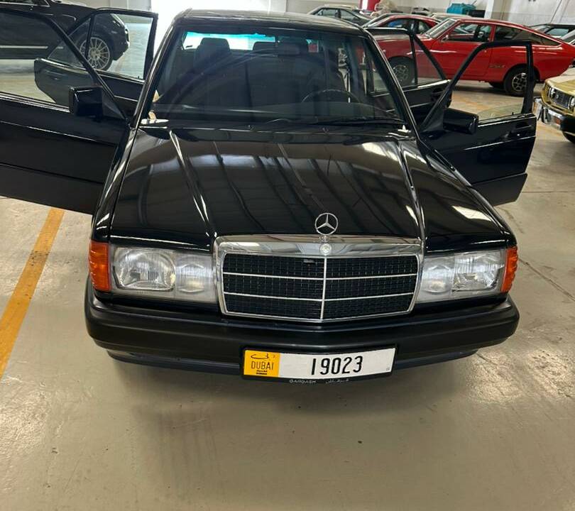 Bild 48/69 von Mercedes-Benz 190 E (1988)