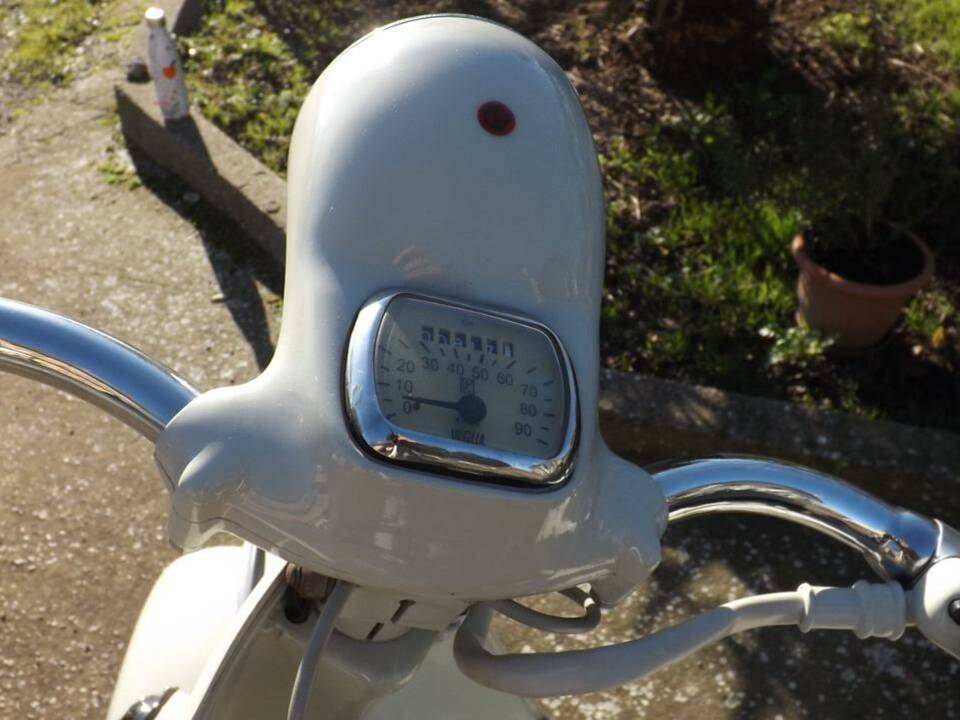 Bild 9/50 von Piaggio Vespa 150 (1956)