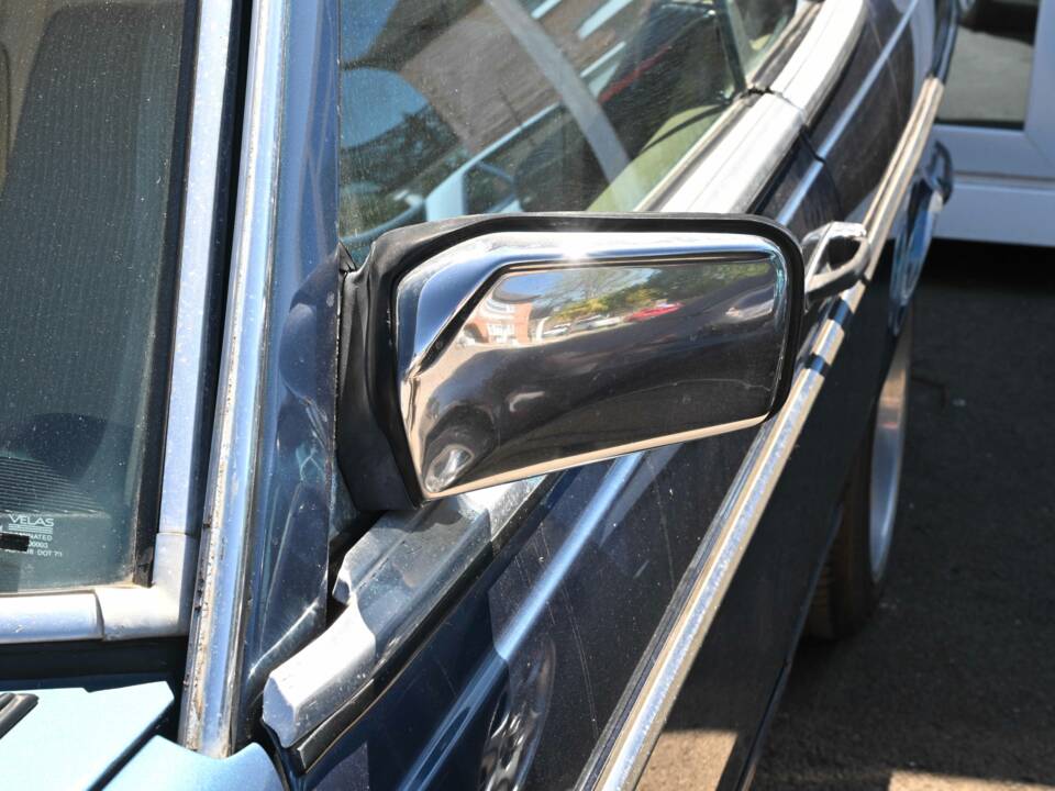 Bild 47/50 von Mercedes-Benz 280 CE (1983)