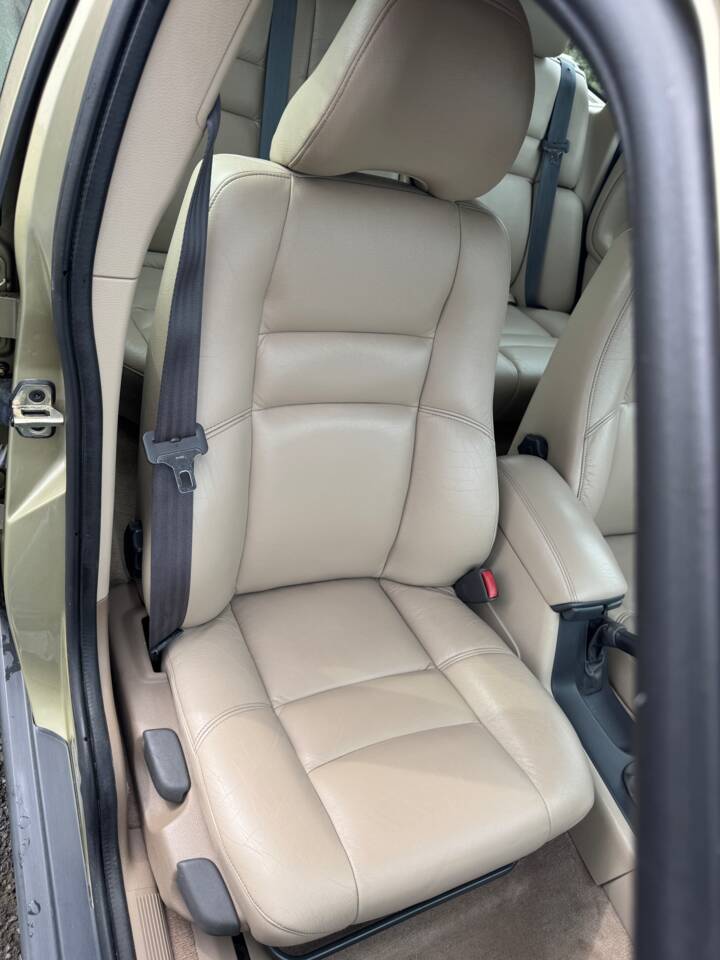 Image 7/20 of Volvo V 70 XC 2.5T (1998)