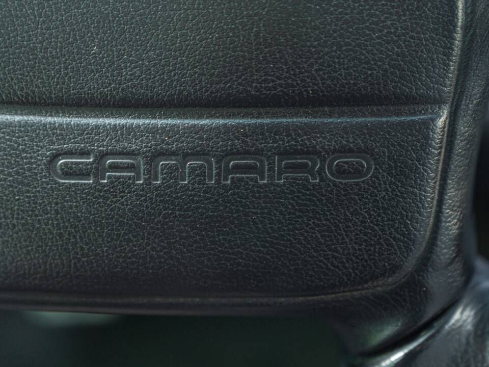 Bild 38/50 von Chevrolet Camaro Z28 (1992)