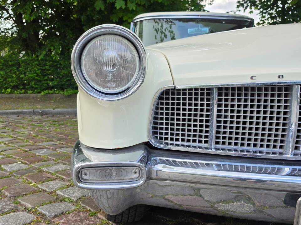 Image 30/75 of Lincoln Continental Mark II (1956)