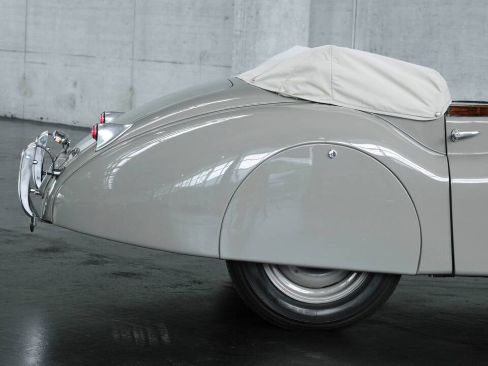 Bild 18/50 von Jaguar XK 120 DHC (1953)