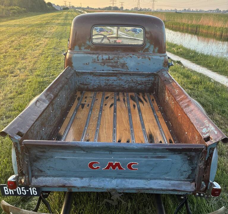 Image 8/8 of GMC 100 (1952)