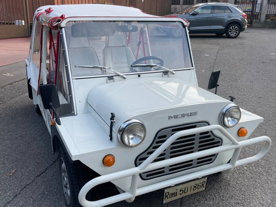 Immagine 2/7 di Mini Moke (1987)